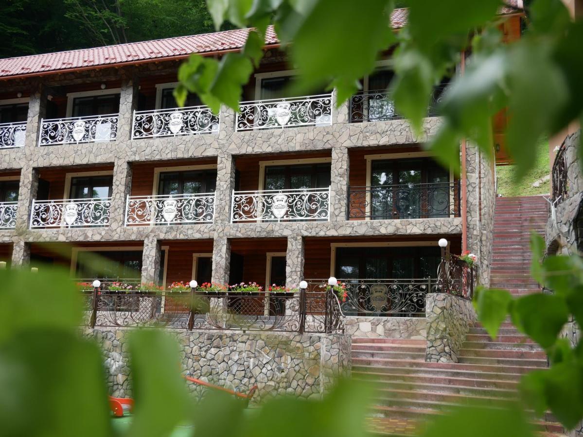 Zatyshok Hotel สวาลยาวา ภายนอก รูปภาพ