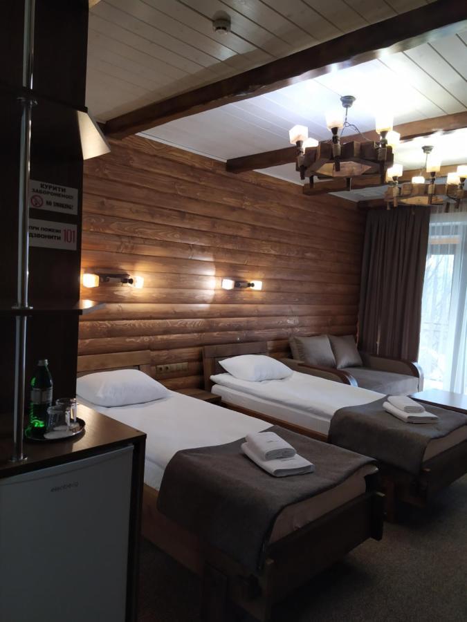 Zatyshok Hotel สวาลยาวา ภายนอก รูปภาพ
